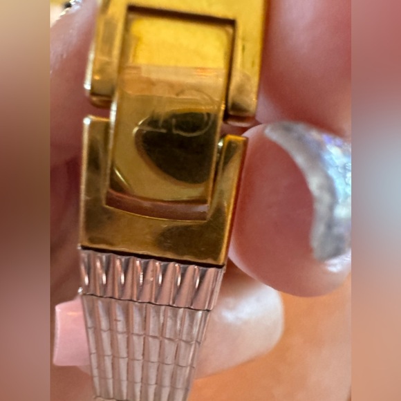 Christian Dior vintage watch! Lovely markings on clasp! Swiss 8025! - Picture 7 of 14